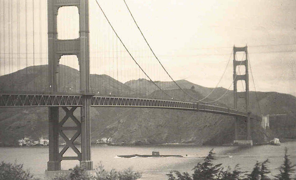 USS Halibut SSGN-587 under the Golden Gate, 1960 - image