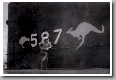 GSSN Flynn next to Halibut sail Jun 1960 - image